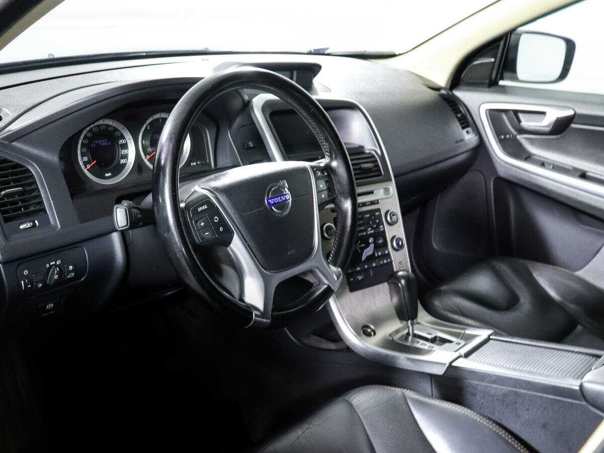 Купить Volvo XC60 с пробегом. Фото: #13