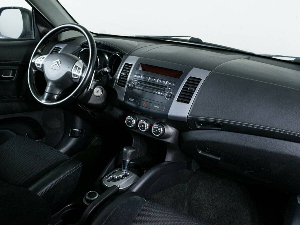 Купить Citroen C-Crosser с пробегом. Фото: #9