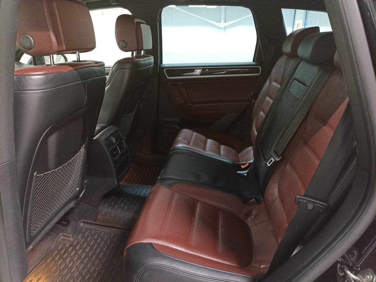 Купить Volkswagen Touareg с пробегом. Фото: #11