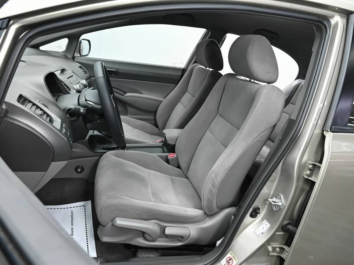 Купить Honda Civic с пробегом. Фото: #4