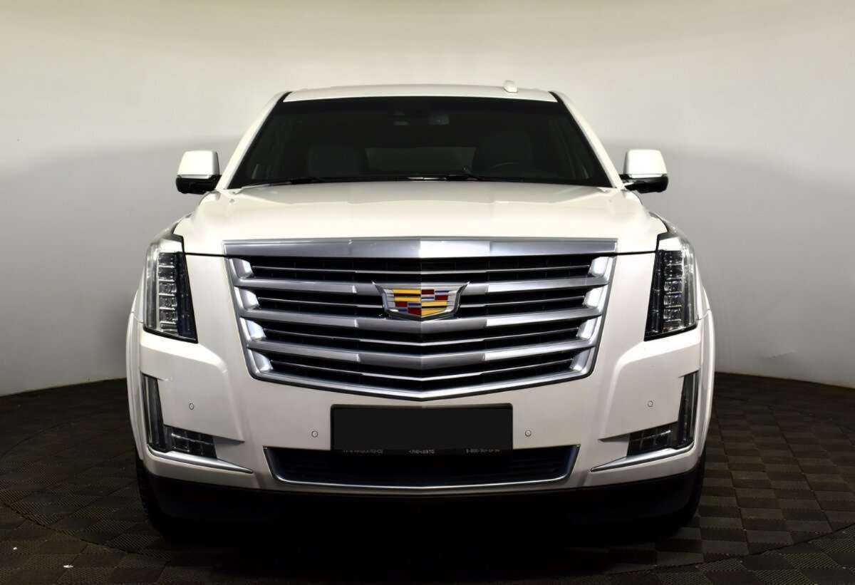Купить Cadillac Escalade с пробегом. Фото: #1