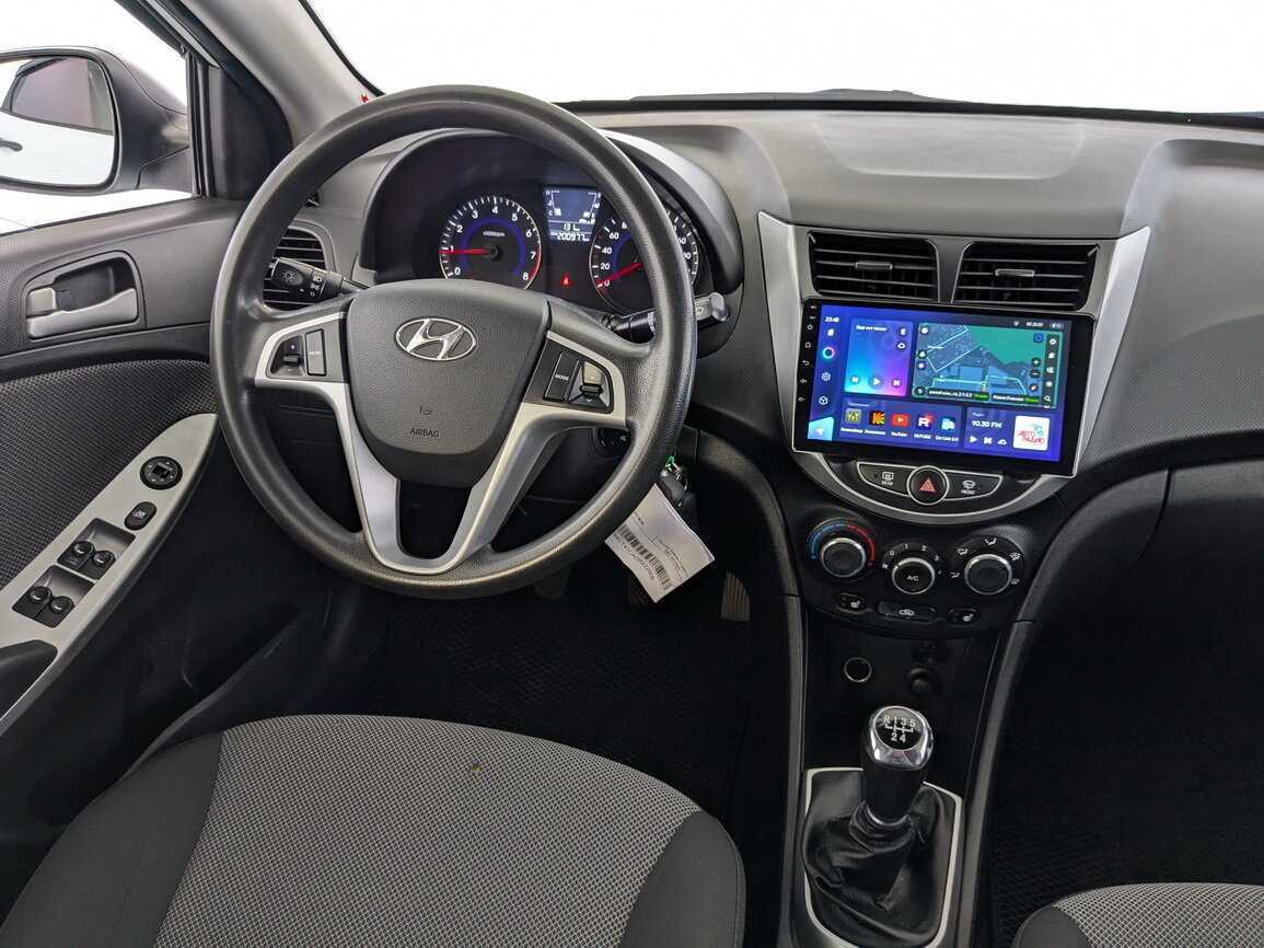 Купить Hyundai Solaris с пробегом. Фото: #21