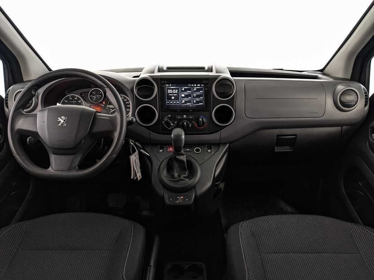 Купить Peugeot Partner с пробегом. Фото: #9