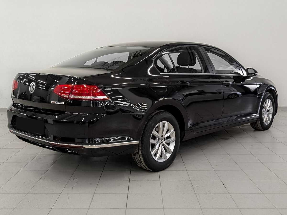 Купить Volkswagen Passat с пробегом. Фото: #4