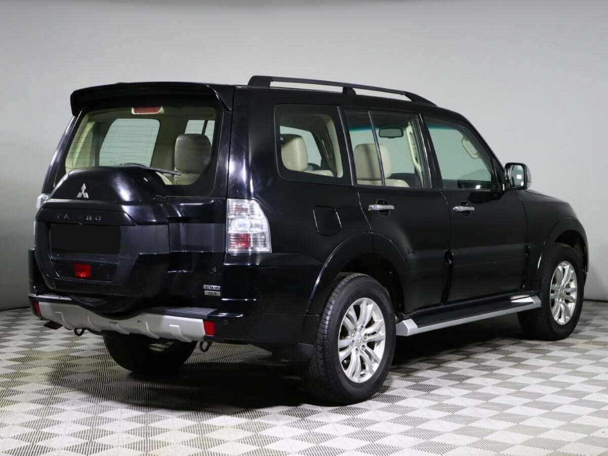 Купить Mitsubishi Pajero с пробегом. Фото: #3