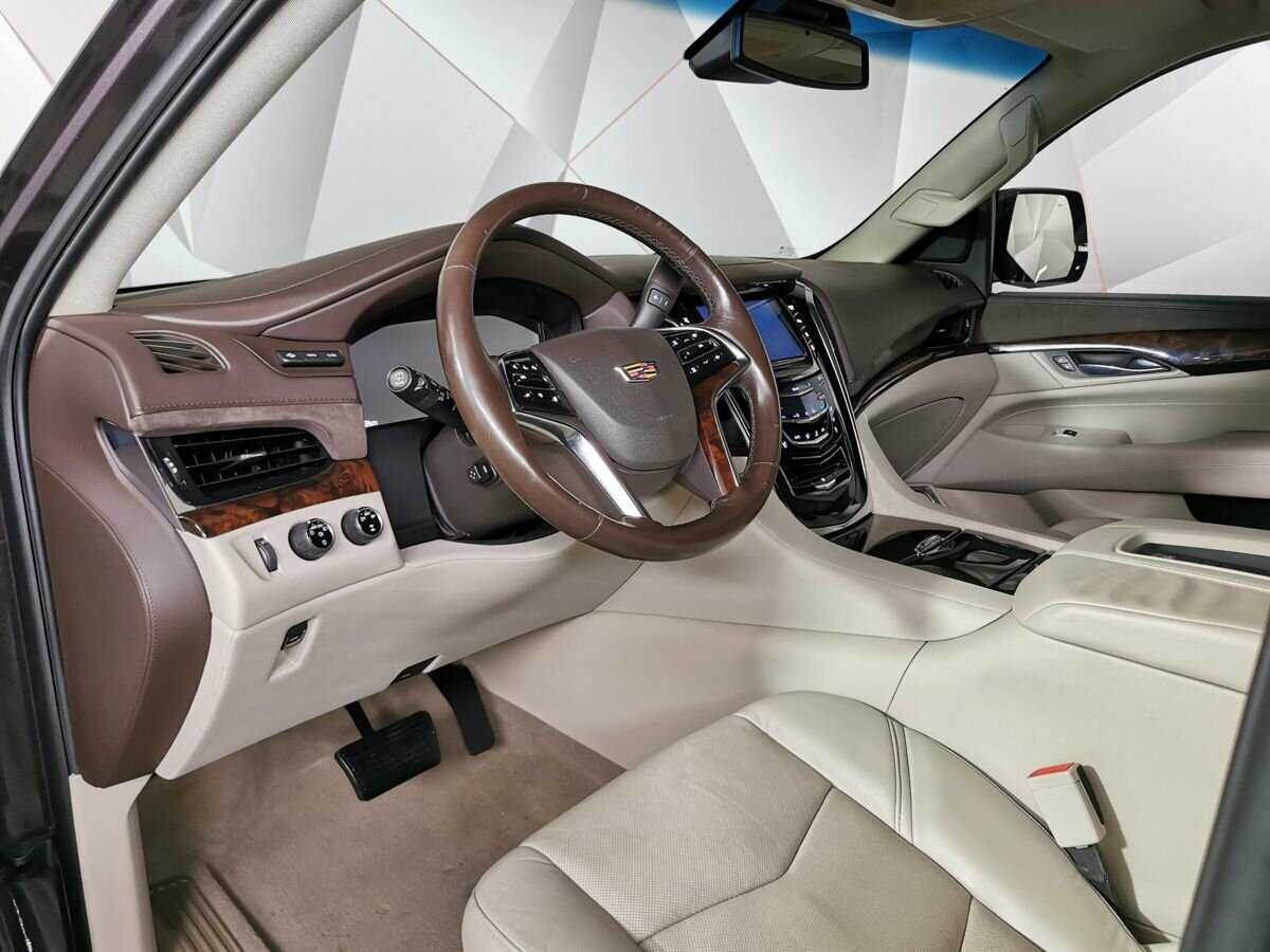 Купить Cadillac Escalade с пробегом. Фото: #13