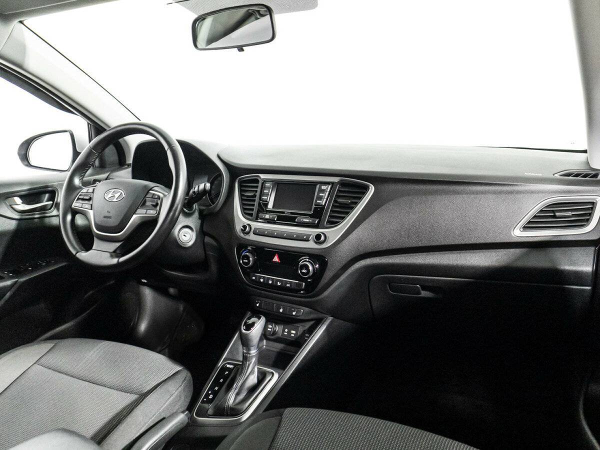 Купить Hyundai Solaris с пробегом. Фото: #8
