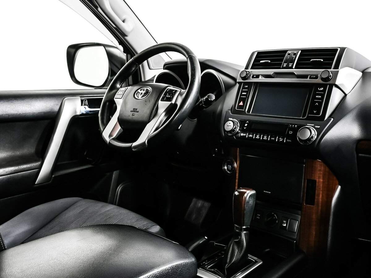 Купить Toyota Land Cruiser Prado с пробегом. Фото: #8