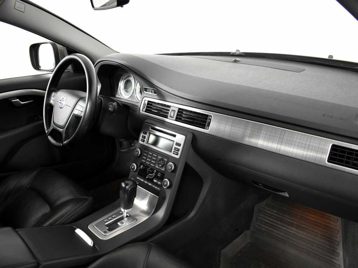 Купить Volvo XC70 с пробегом. Фото: #14