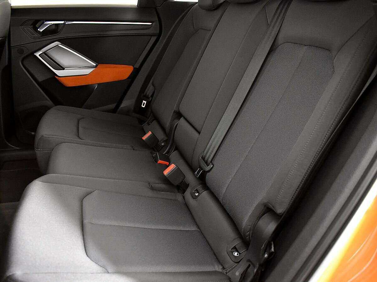 Купить Audi Q3 с пробегом. Фото: #10