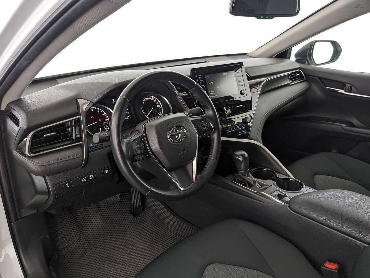 Купить Toyota Camry с пробегом. Фото: #10