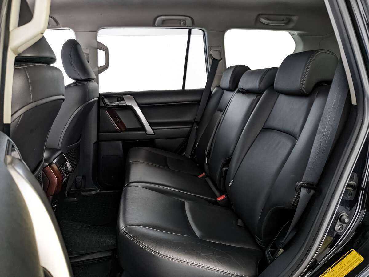 Купить Toyota Land Cruiser Prado с пробегом. Фото: #15
