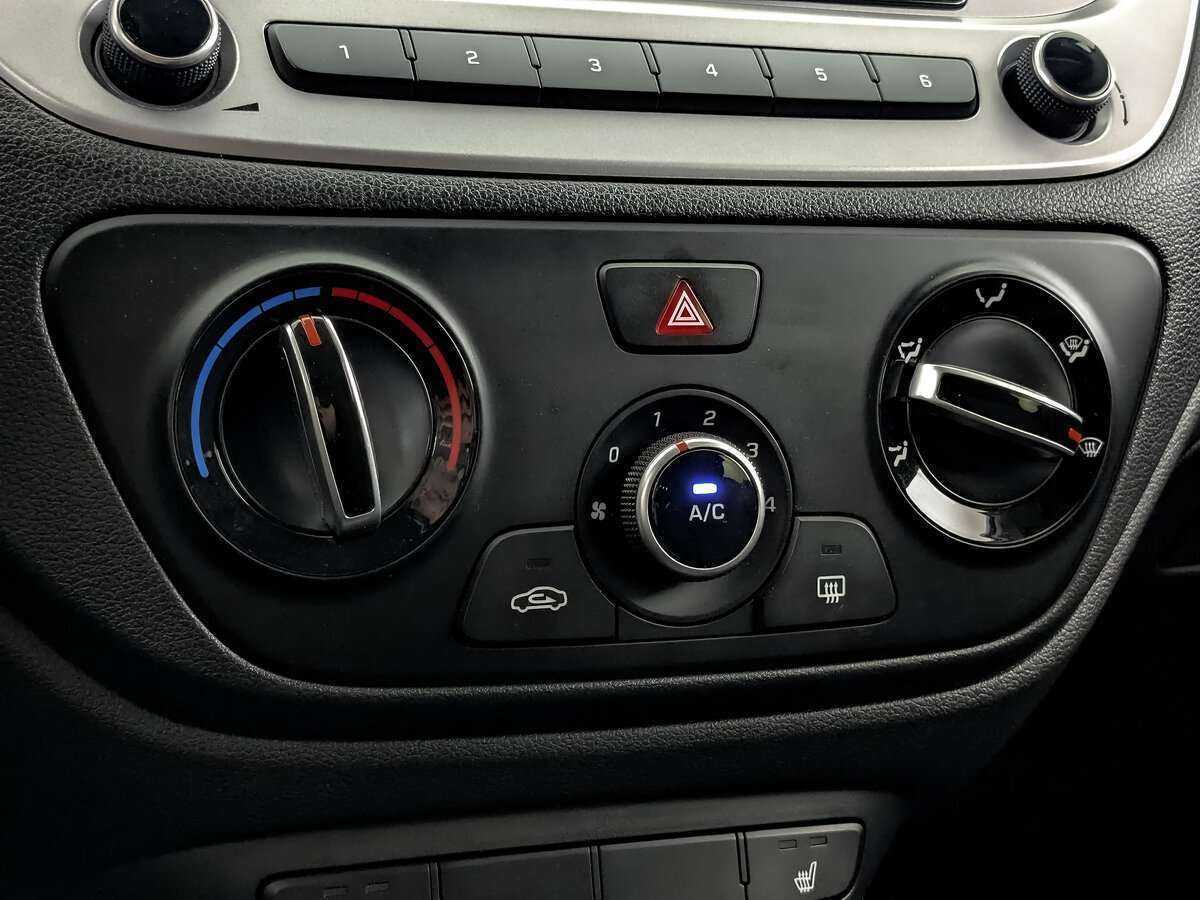 Купить Hyundai Solaris с пробегом. Фото: #20