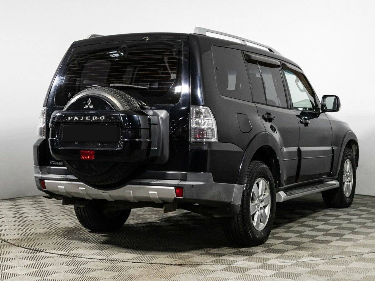 Купить Mitsubishi Pajero с пробегом. Фото: #3