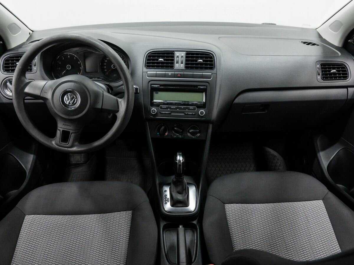 Купить Volkswagen Polo с пробегом. Фото: #10