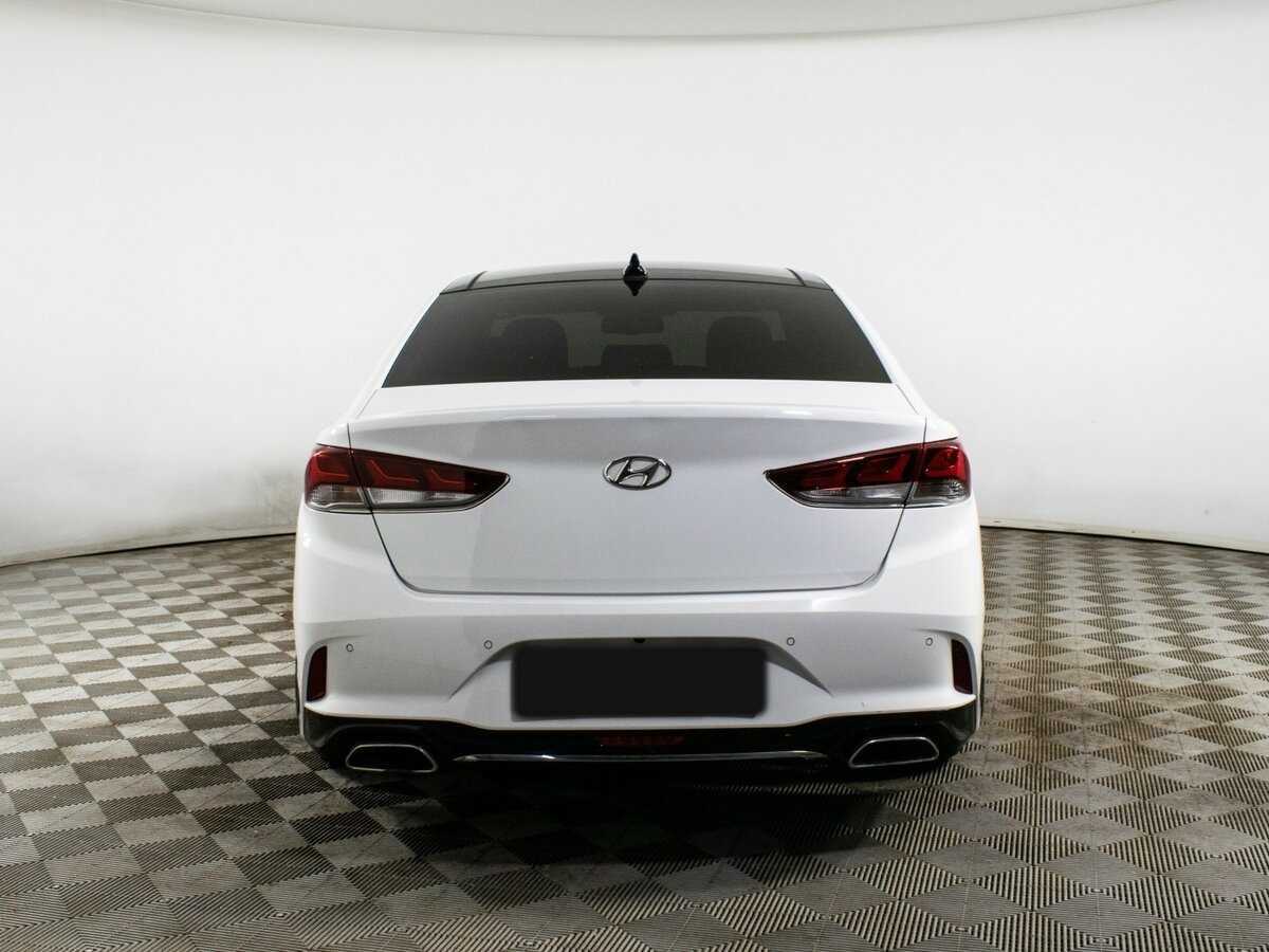 Купить Hyundai Sonata с пробегом. Фото: #2