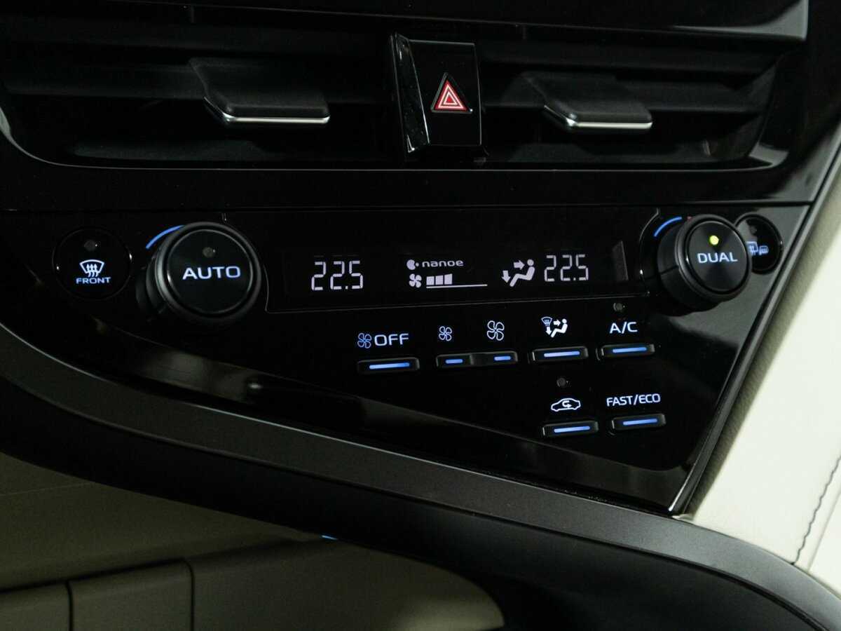 Купить Toyota Camry с пробегом. Фото: #17