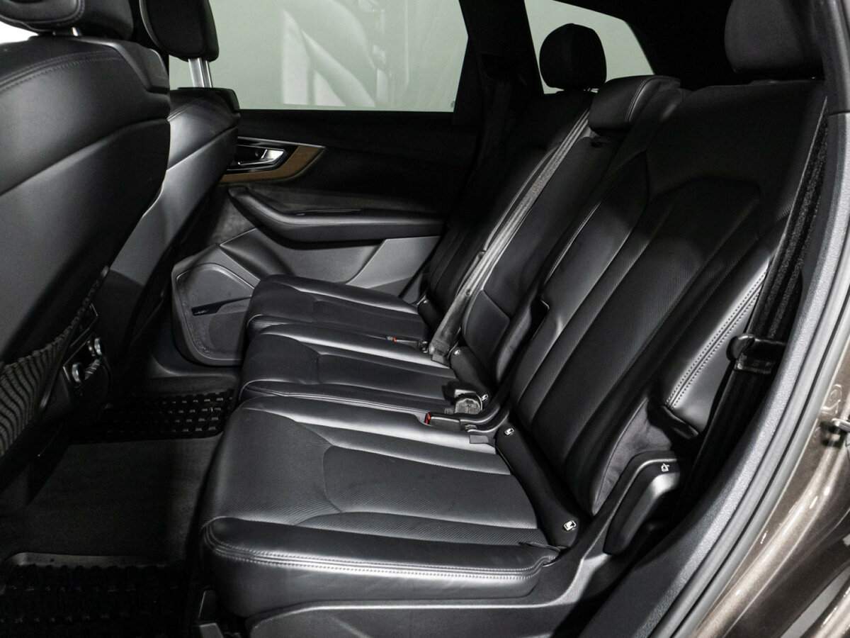 Купить Audi Q7 с пробегом. Фото: #7
