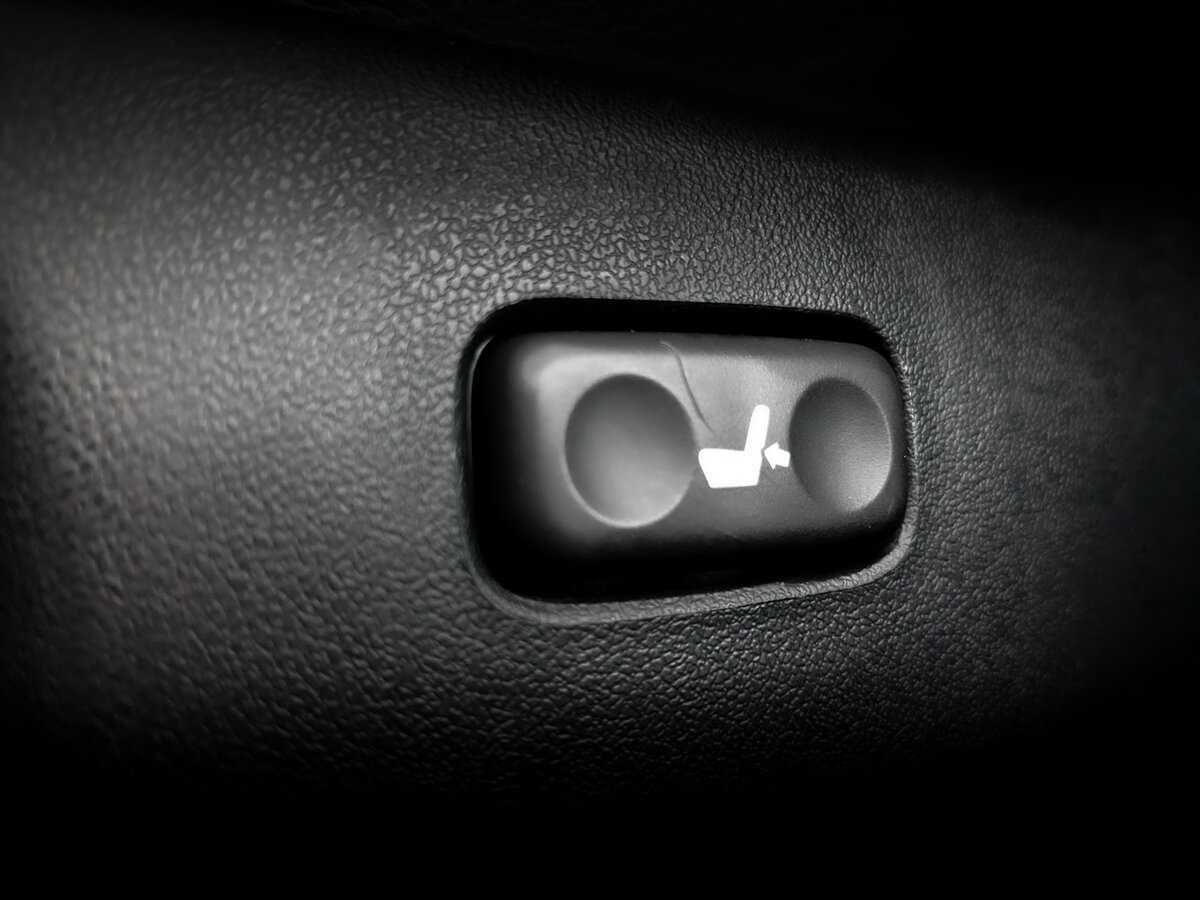 Купить Toyota Land Cruiser с пробегом. Фото: #24