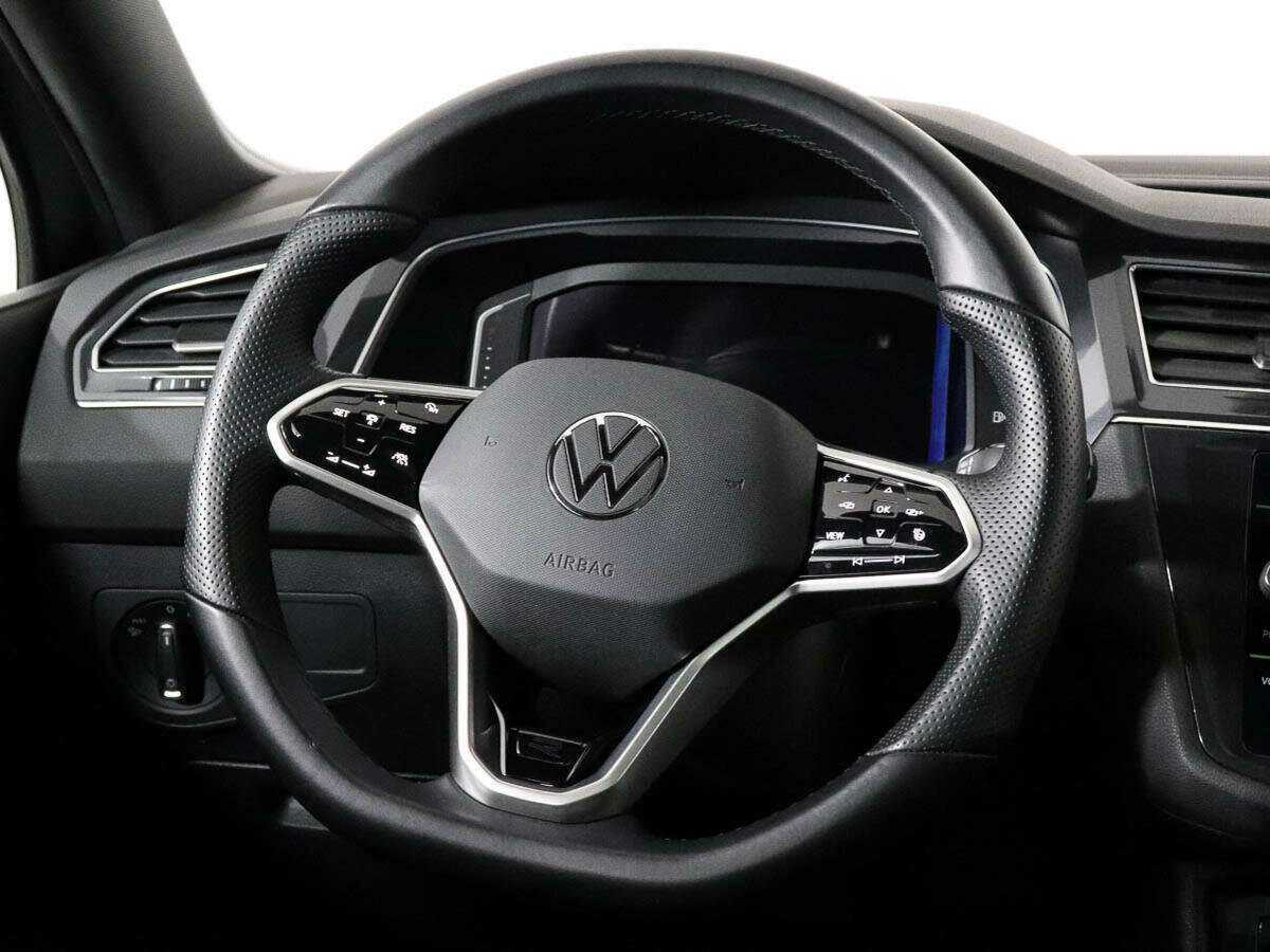 Купить Volkswagen Tiguan с пробегом. Фото: #10