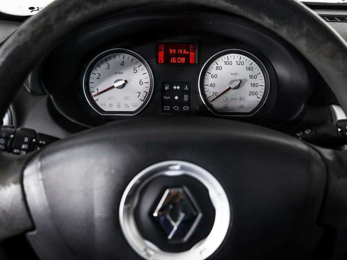 Купить Renault Sandero с пробегом. Фото: #14