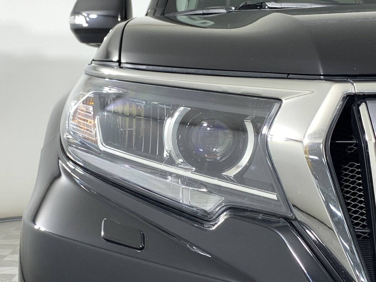 Купить Toyota Land Cruiser Prado с пробегом. Фото: #9