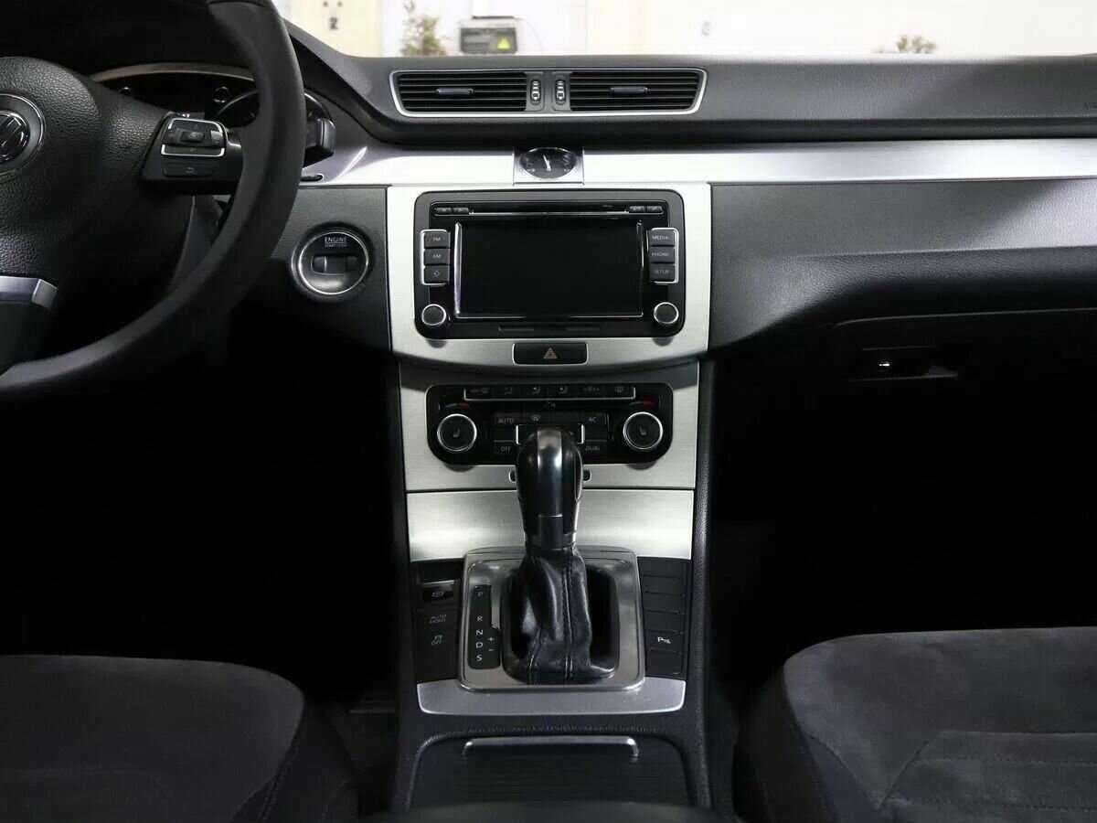 Купить Volkswagen Passat с пробегом. Фото: #15