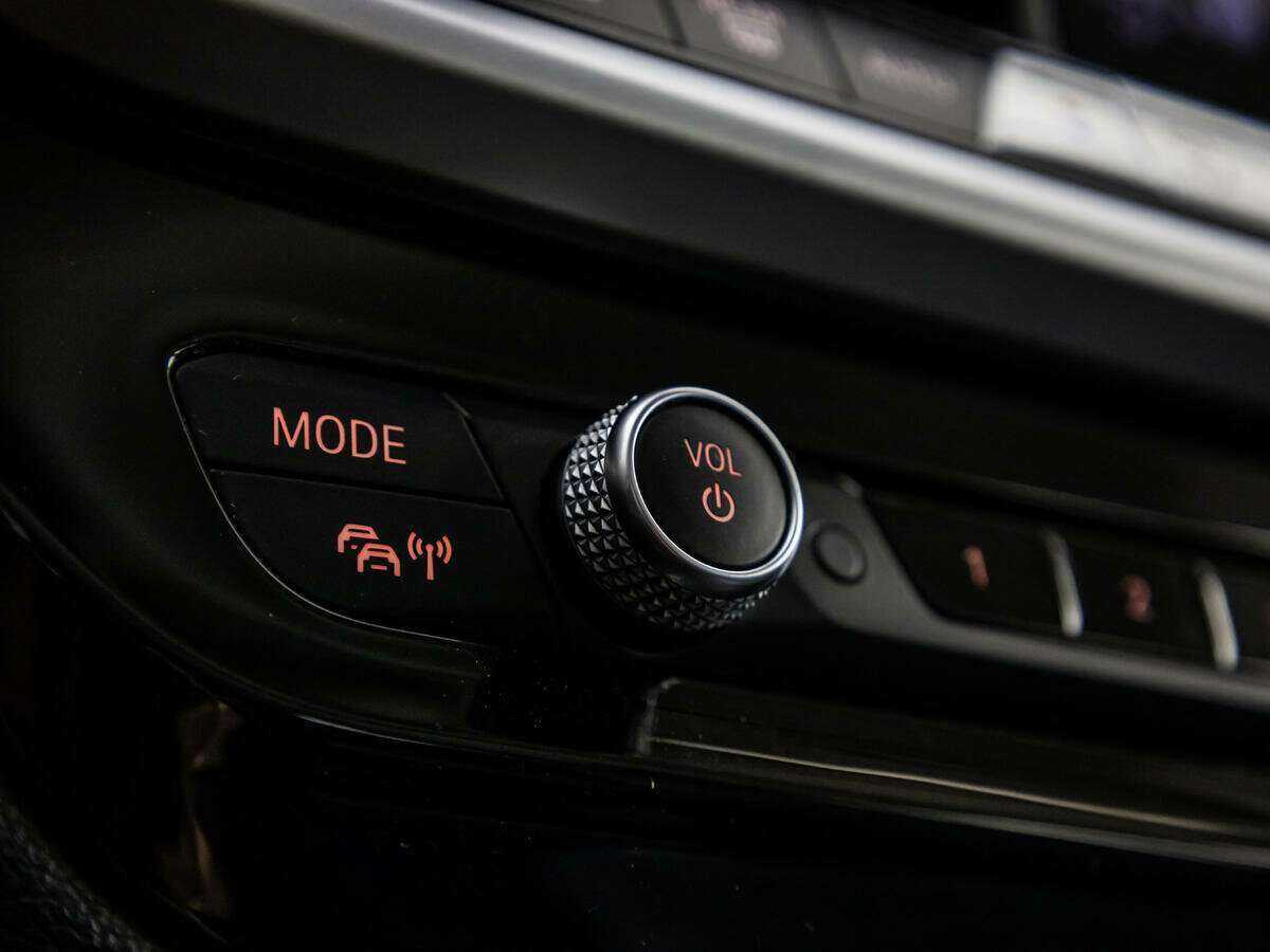 Купить BMW X4 с пробегом. Фото: #17