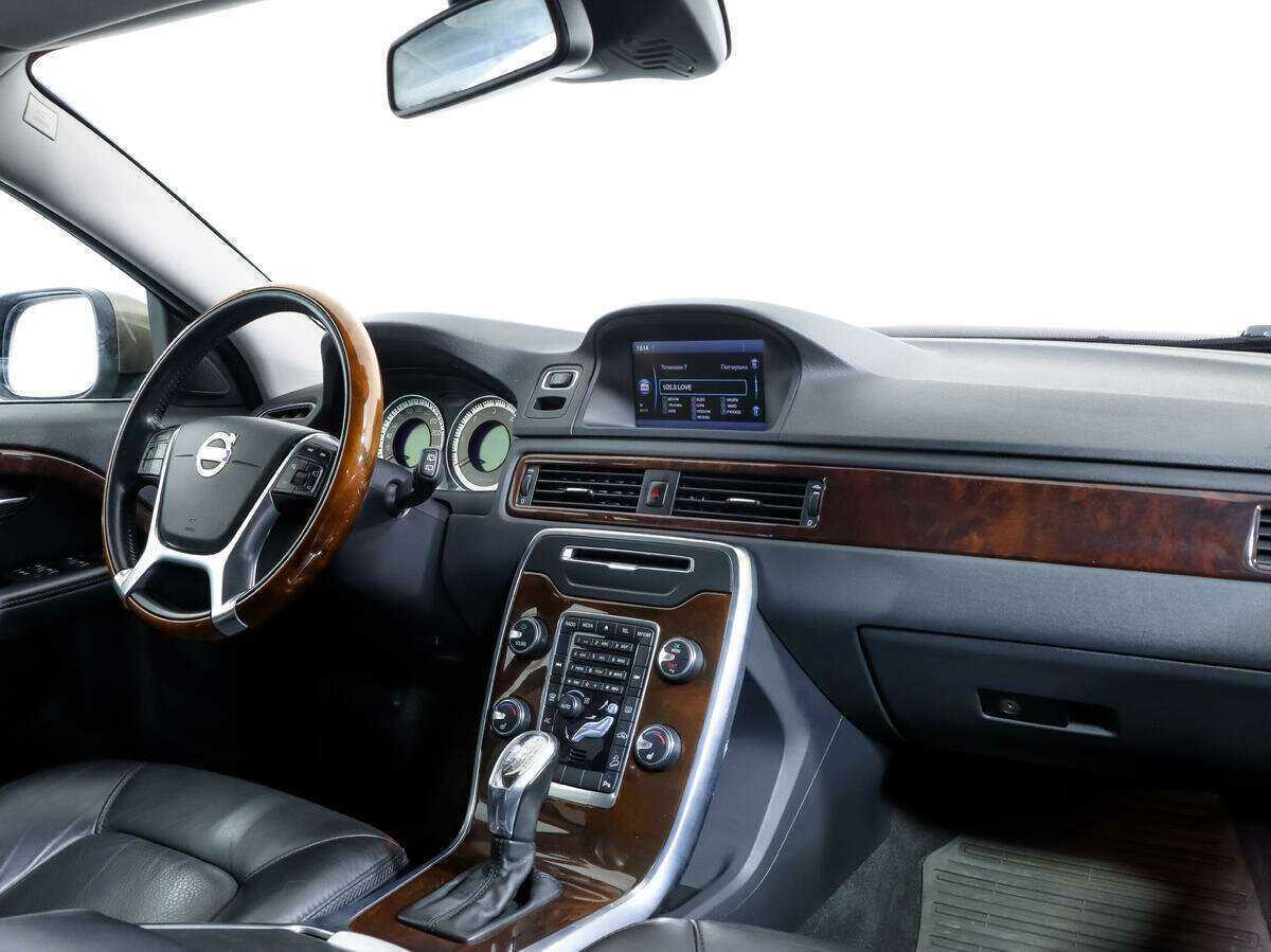 Купить Volvo XC70 с пробегом. Фото: #6