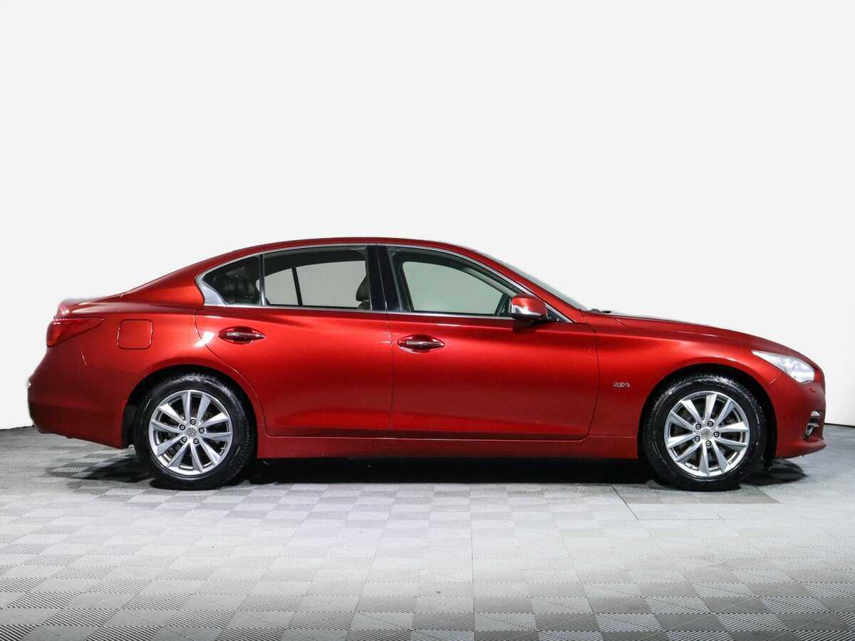 Купить Infiniti Q50 с пробегом. Фото: #3