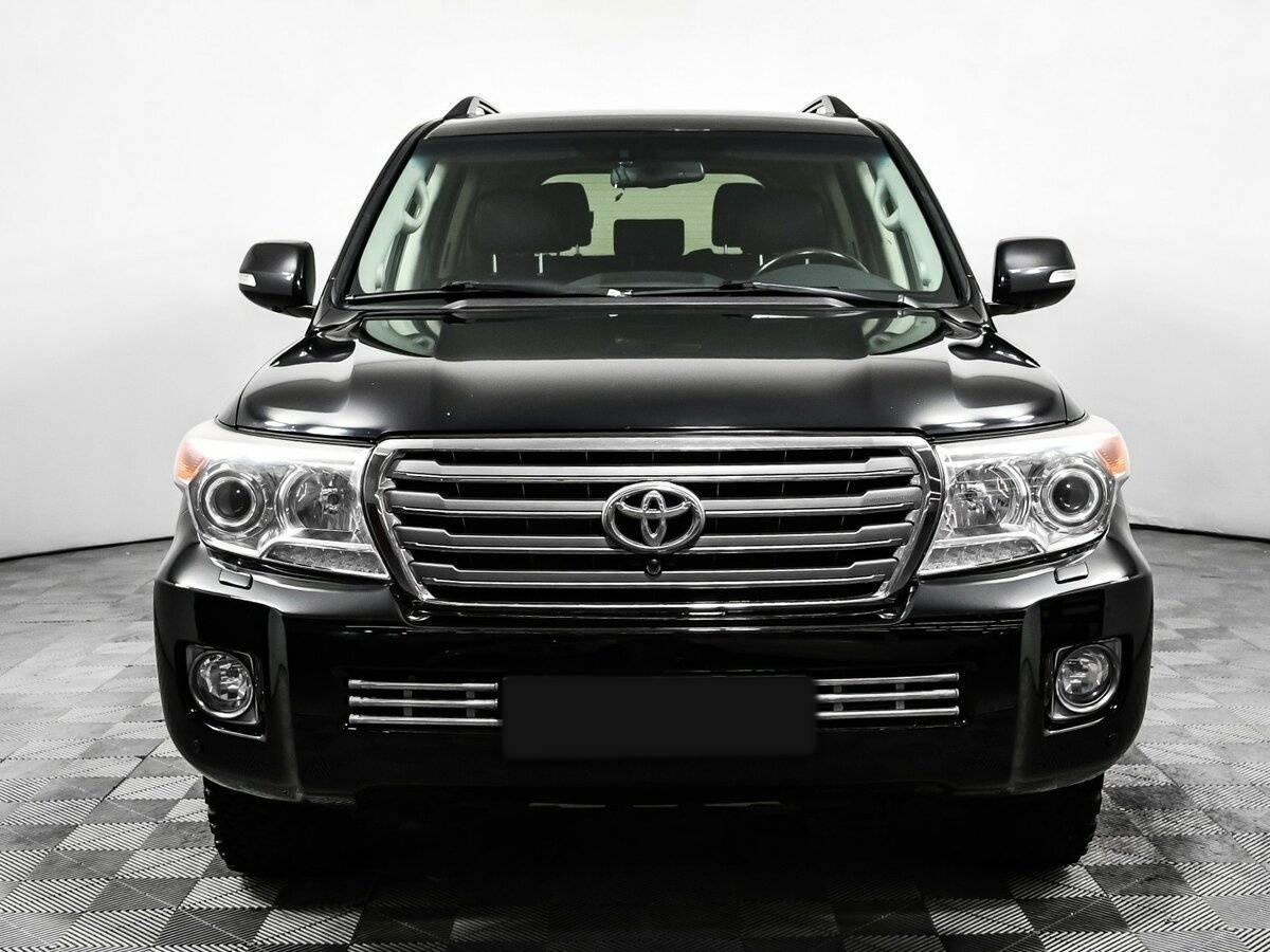 Купить Toyota Land Cruiser с пробегом. Фото: #1