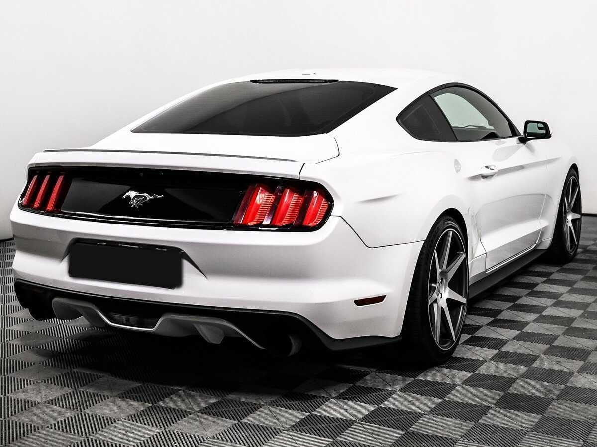 Купить Ford Mustang с пробегом. Фото: #4