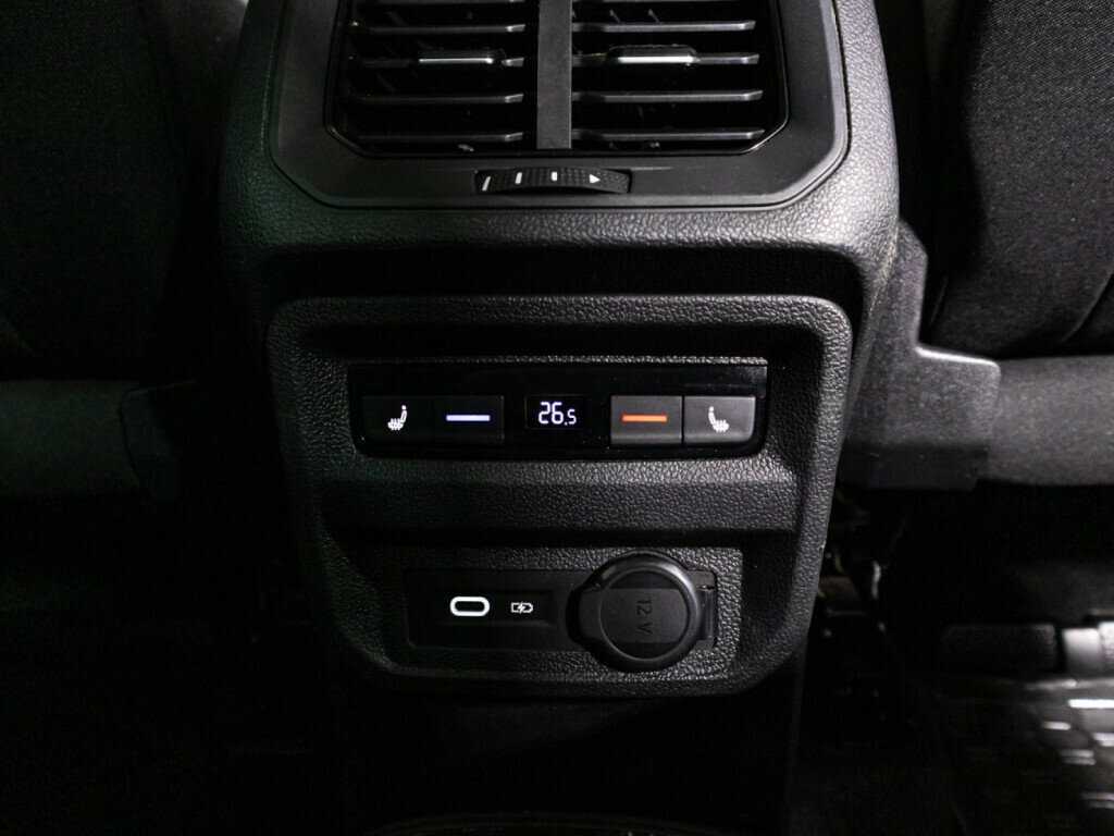 Купить Volkswagen Tiguan с пробегом. Фото: #17