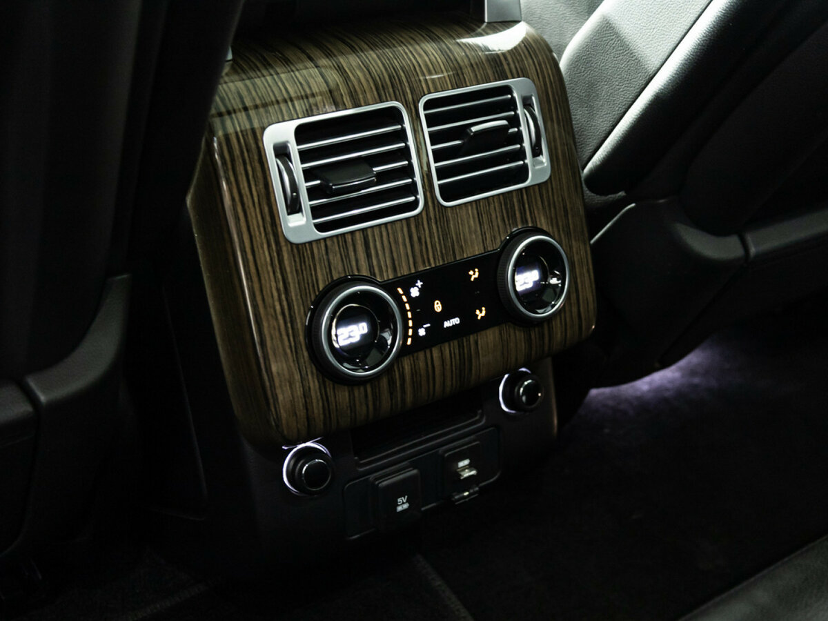 Купить Land Rover Range Rover с пробегом. Фото: #20