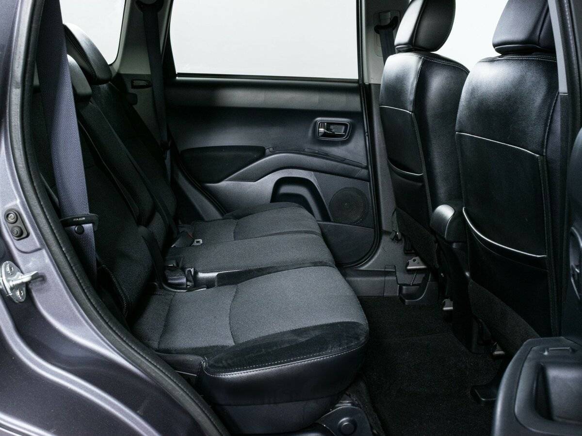 Купить Citroen C-Crosser с пробегом. Фото: #11