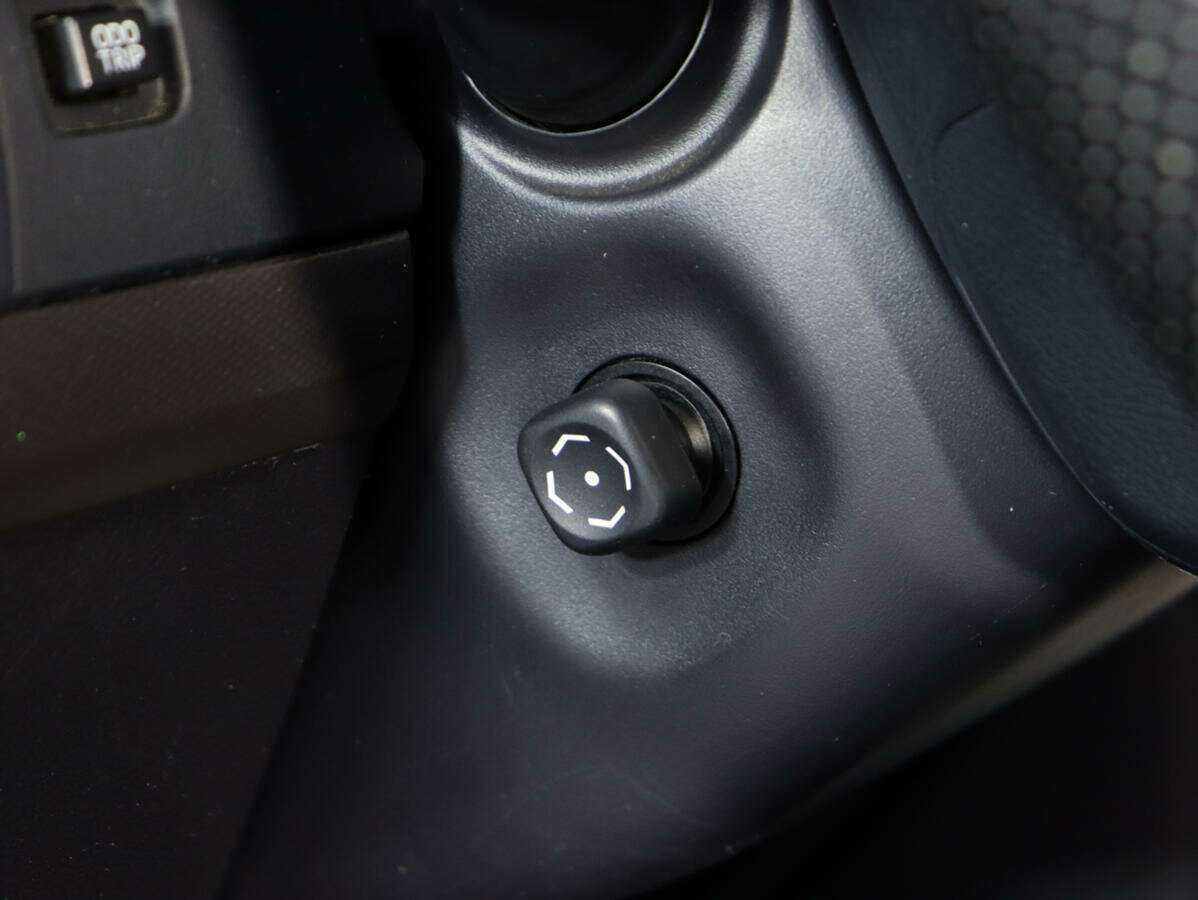 Купить Toyota Land Cruiser Prado с пробегом. Фото: #15