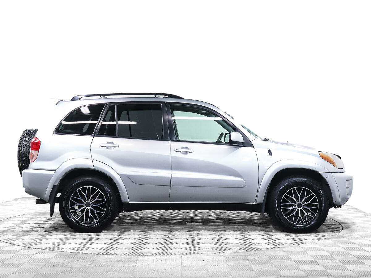 Купить Toyota RAV4 с пробегом. Фото: #2