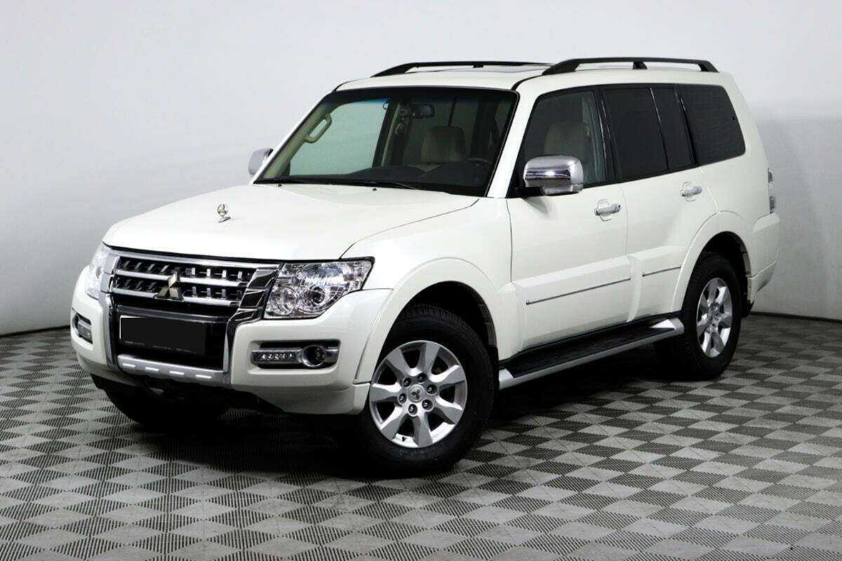 Купить Mitsubishi Pajero с пробегом. Фото: #0