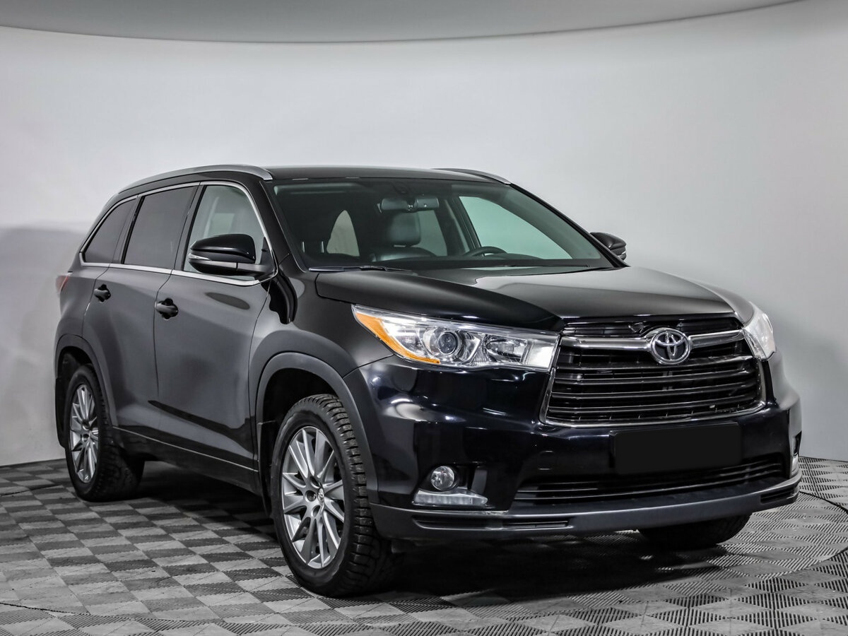 Купить Toyota Highlander с пробегом. Фото: #2