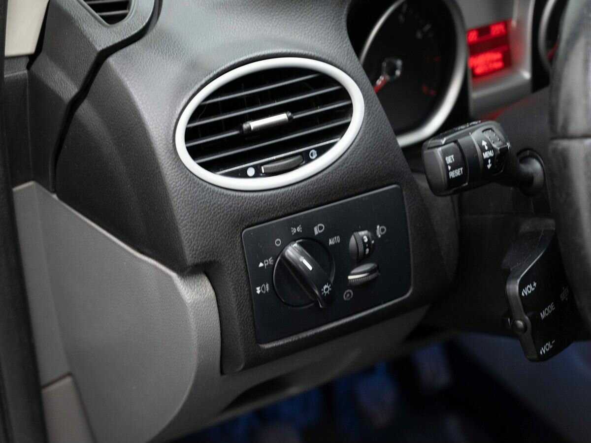 Купить Ford Focus с пробегом. Фото: #16