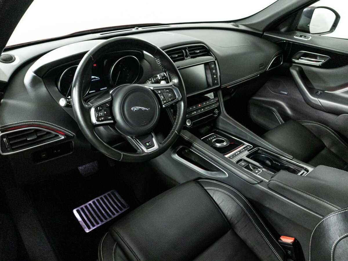 Купить Jaguar F-Pace с пробегом. Фото: #10