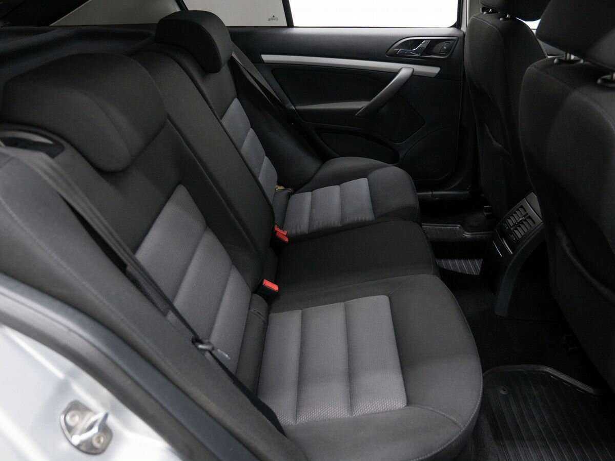 Купить Skoda Octavia с пробегом. Фото: #7