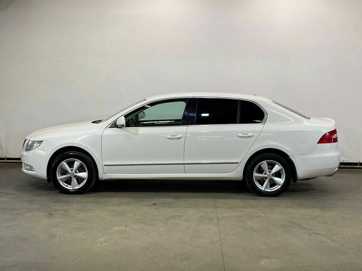 Купить Skoda Superb с пробегом. Фото: #7