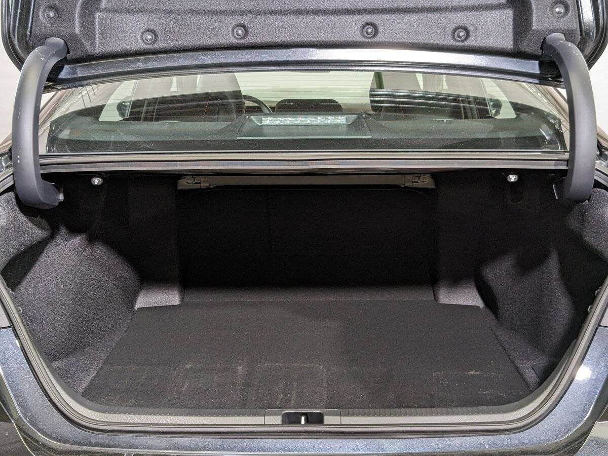 Купить Toyota Camry с пробегом. Фото: #7