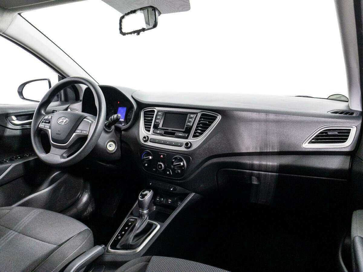 Купить Hyundai Solaris с пробегом. Фото: #8