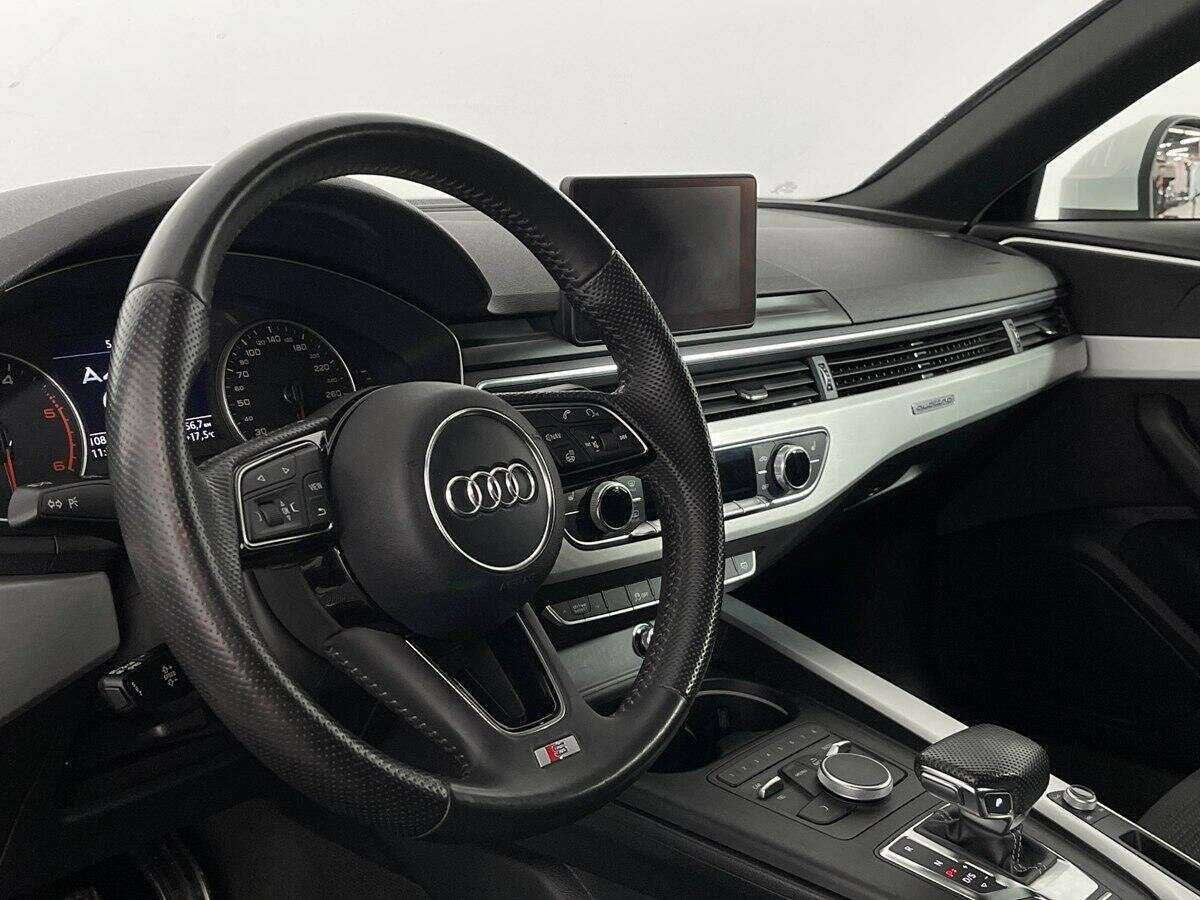 Купить Audi A4 с пробегом. Фото: #12