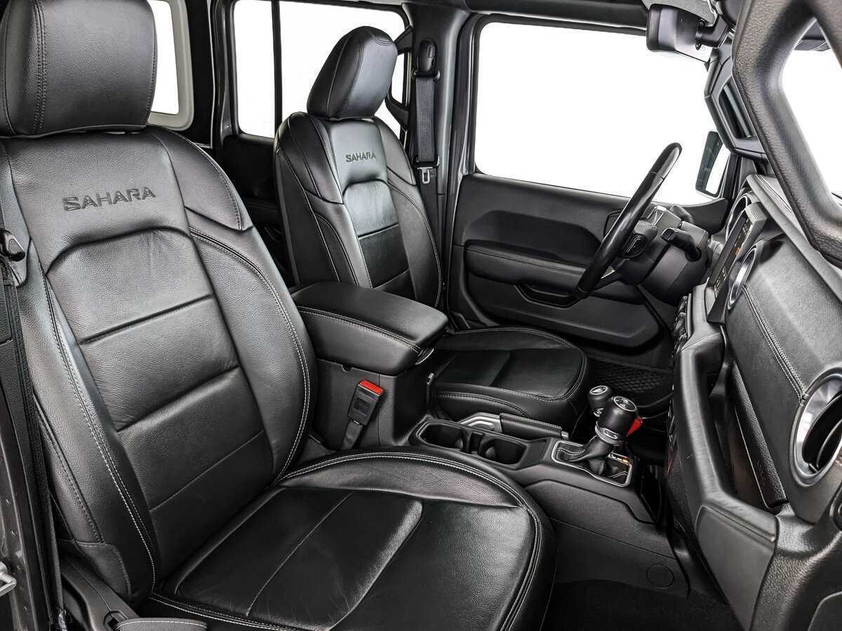 Купить Jeep Wrangler с пробегом. Фото: #19