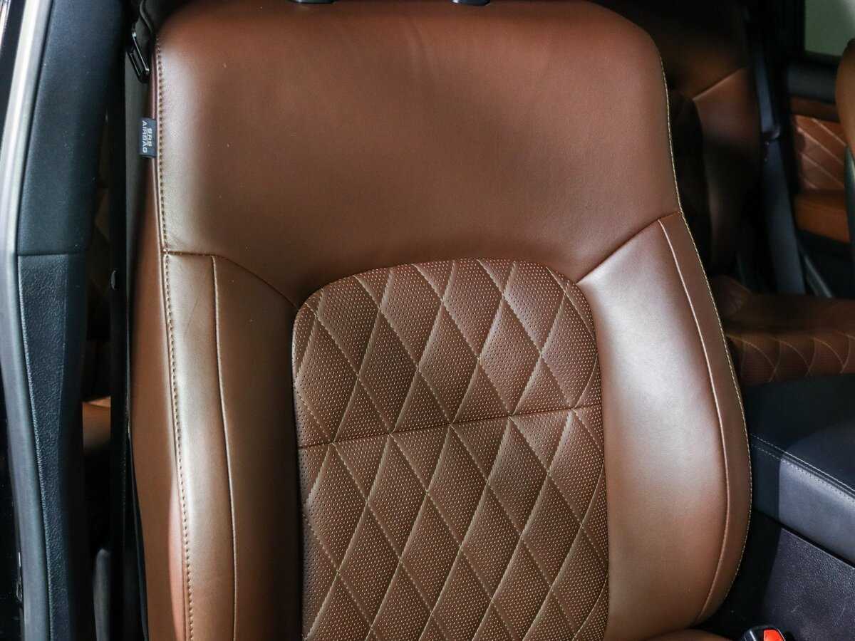Купить Toyota Land Cruiser с пробегом. Фото: #14