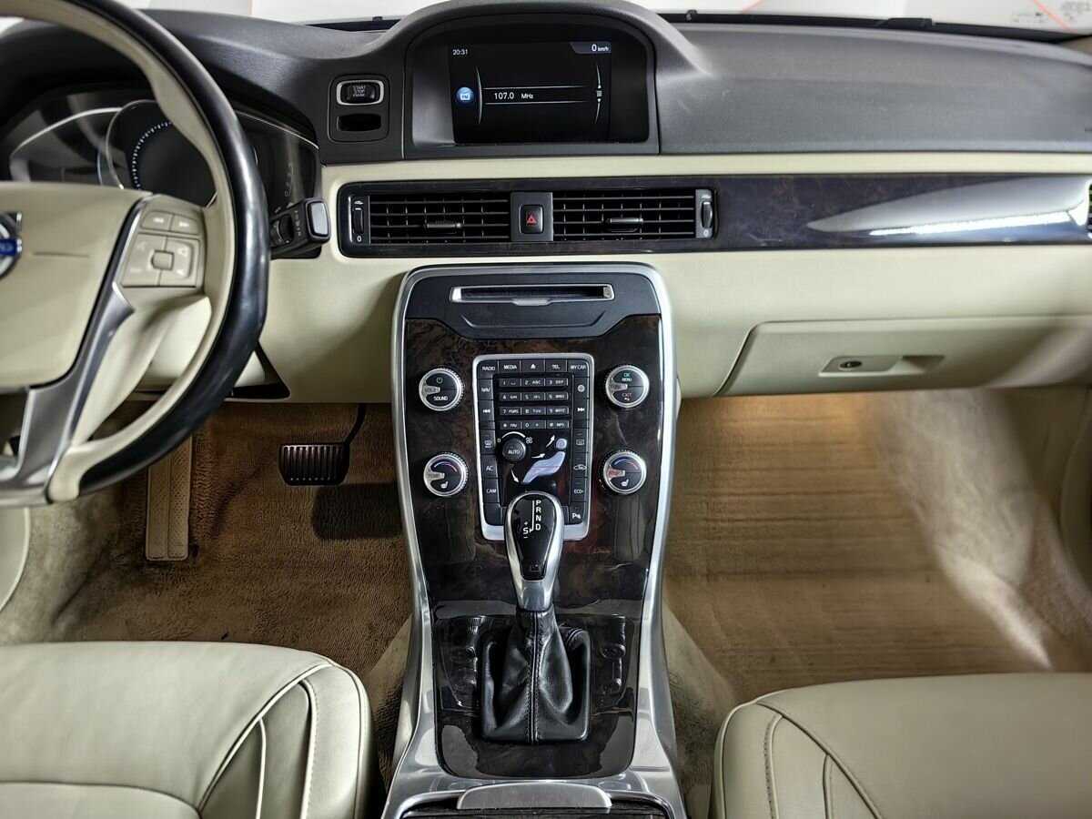 Купить Volvo S80 с пробегом. Фото: #10