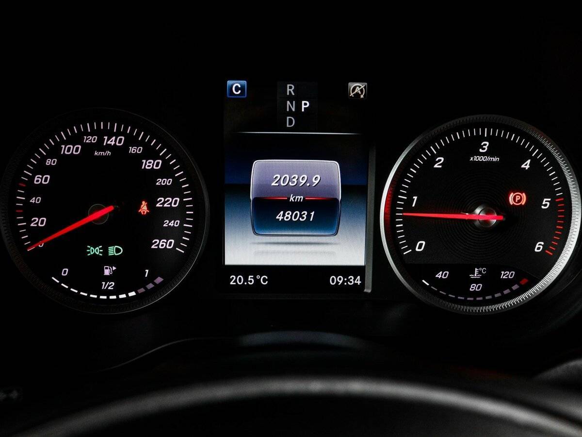 Купить Mercedes-Benz GLC с пробегом. Фото: #10